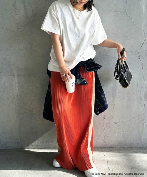 antiqua(アンティカ)の「NBA公式 ロゴ刺繍 Tシャツ(Tシャツ/カットソー・レディース・ダークグレー/ホワイト系その他/ホワイト/ブラック系その他/グレー系その他/ブラック・R/P)」の11枚目の写真