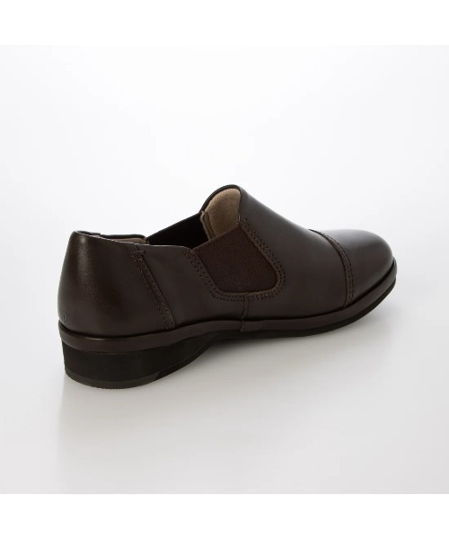 ing(イング)の「【WEB限定】【サスティナブル】スリッポンシューズ(スリッポン・レディース・ダークブラウン/ブラック/アイボリー・24.5cm/24cm/23.5cm/23cm/22.5cm)」の11枚目の写真