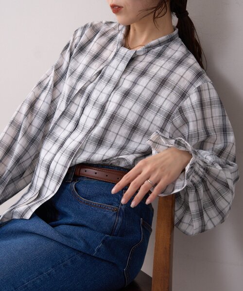 WILLOW(ウィロー)の「【willow】ボウタイ袖シャーリングシャツ(シャツ/ブラウス・レディース・グレー/ホワイト・ONE SIZE)」の19枚目の写真