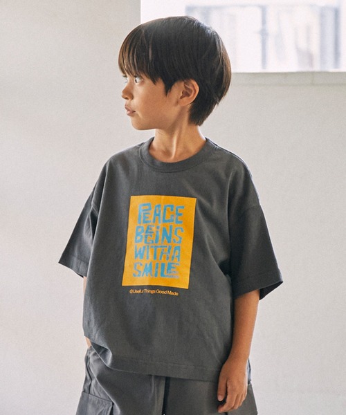 GENERATOR(ジェネレーター)の「ジェネレーター Peace Begins Tシャツ(Tシャツ/カットソー・キッズ・ホワイト/チャコールグレー/ベージュ系その他・M/XL/L)」の2枚目の写真
