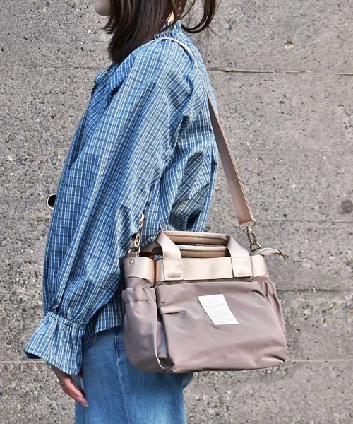 Bleu Bleuet(ブルーブルーエ)の「テンポケット2WAYショルダートート(ショルダーバッグ・レディース・ブラック/パープル/ミント/モカ・FREE)」の22枚目の写真