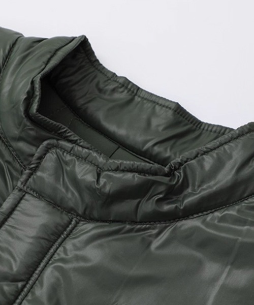 NOWLE（ノウル）の「【NOWLE】ウエストマーク 中綿 スタンドカラー ロングコート（ダウンジャケット/コート・メンズ・ブラック/ダークカーキ・FREE）」の4枚目の写真