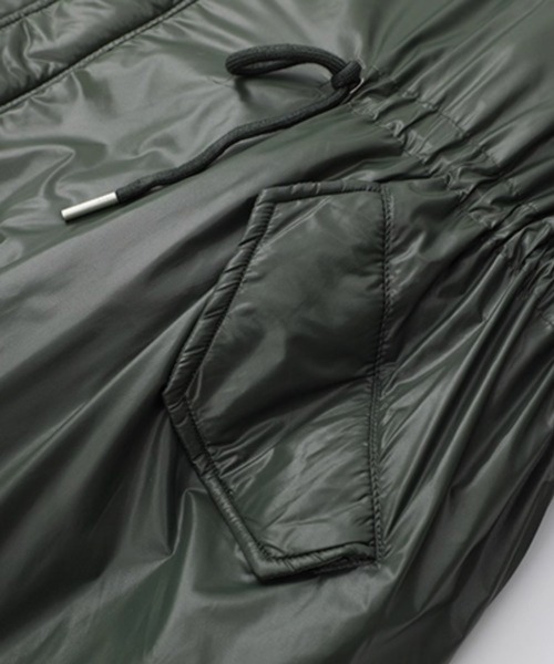 NOWLE（ノウル）の「【NOWLE】ウエストマーク 中綿 スタンドカラー ロングコート（ダウンジャケット/コート・メンズ・ブラック/ダークカーキ・FREE）」の3枚目の写真