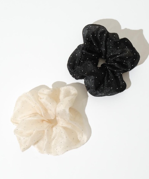 flower(フラワー)の「シアースタッズシュシュ(シュシュ・レディース・ベージュ/ブラック・FREE)」の4枚目の写真