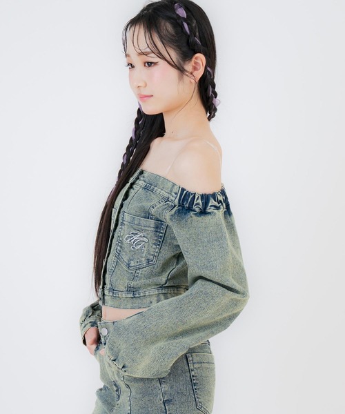 ANAP GiRL(アナップガール)の「デニム オフショル トップス(別売りセットアップ)(シャツ/ブラウス・キッズ・ブラック/ブルー・M/S/XS)」の11枚目の写真