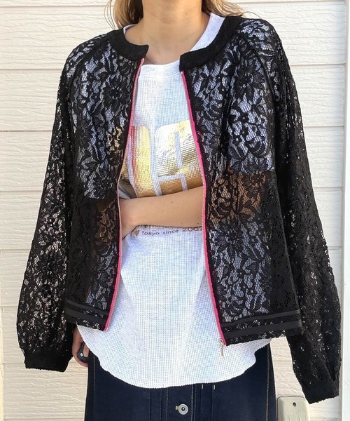 Q（キュー）の「レースブルゾン（ブルゾン・レディース・アイボリー/ブラック・MEDIUM）」の2枚目の写真
