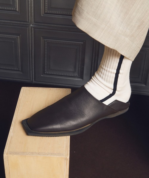 MAISON SPECIAL(メゾンスペシャル)の「《UNISEX》【SPECIAL SHOES FACTORY COLLABORATION】Plain Toe With Open Lacing Flat Slip-ons/プレーントゥ2WAYフラットスリッポン【MAISON SPECIAL/メゾンスペシャル】(ドレスシューズ・メンズ・ブラック/ブラウン・28.5/27.5/26.5/25.5)」の1枚目の写真