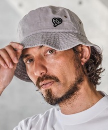 1minute 1second（ワンミニットワンセカンド）の「mko13398-heart patch twill bucket hat バケットハット(1M26N310)（ハット）」