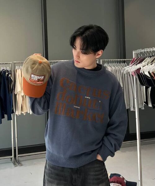 CACTUSDONUTMARKET(カクタスドーナツマーケット)の「CDM Basic Logo Sweater - Navy(ニット/セーター・メンズ・その他・MEDIUM/LARGE)」の13枚目の写真