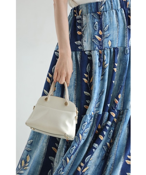 cawaii（カワイイ）の「葉っぱを描いたデニム風プリントミディアムスカート（スカート・レディース・ブルー・FREE）」の16枚目の写真