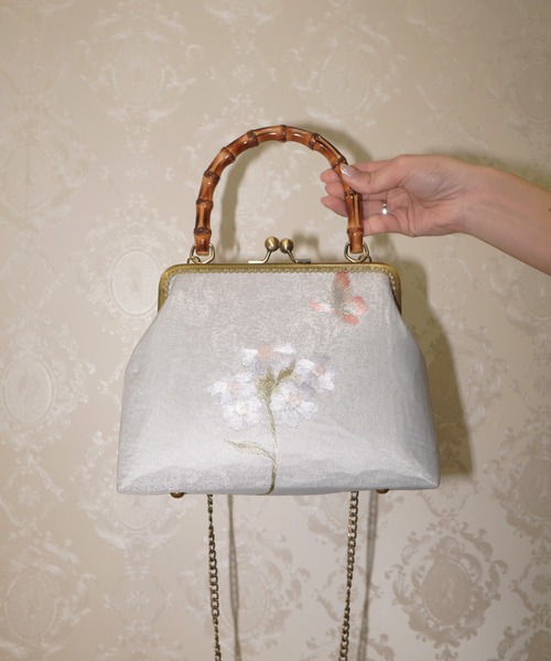 IMARI(イマリ)の「【 IMARI / イマリ 】 バンブー ハンドル 刺繍 ハンドバッグ(ハンドバッグ・レディース・ホワイト・FREE)」の5枚目の写真
