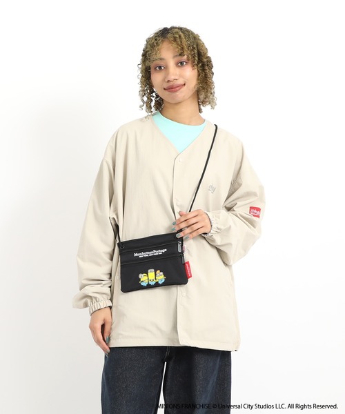 Manhattan Portage（マンハッタンポーテージ）の「Triple Zipper Pouch / MINIONS（ショルダーバッグ・レディース・ブラック・FREE）」の13枚目の写真