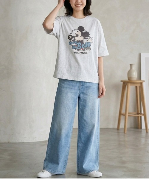 Disney(ディズニー)の「【DISNEY/ディズニー】ミッキーマウス プリント半袖Tシャツ(WIDEシルエット)(Tシャツ/カットソー・レディース・レッド/イエロー/ネイビー/オートミール・LARGE/MEDIUM)」の22枚目の写真