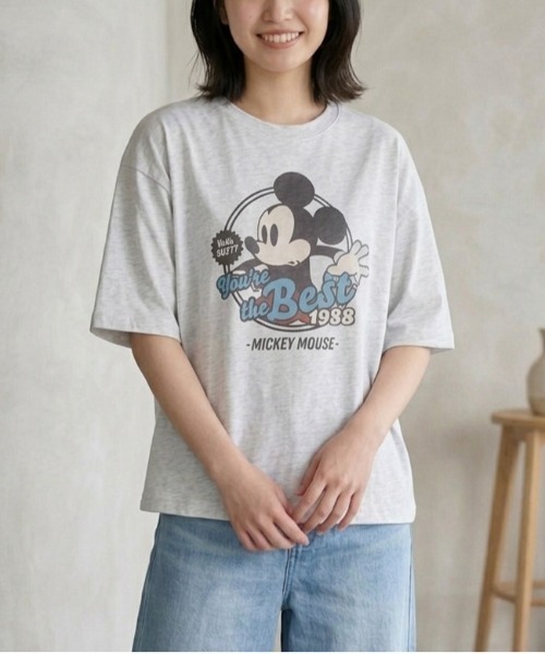 Disney(ディズニー)の「【DISNEY/ディズニー】ミッキーマウス プリント半袖Tシャツ(WIDEシルエット)(Tシャツ/カットソー・レディース・レッド/イエロー/ネイビー/オートミール・LARGE/MEDIUM)」の21枚目の写真