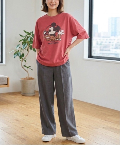 Disney(ディズニー)の「【DISNEY/ディズニー】ミッキーマウス プリント半袖Tシャツ(WIDEシルエット)(Tシャツ/カットソー・レディース・レッド/イエロー/ネイビー/オートミール・LARGE/MEDIUM)」の12枚目の写真