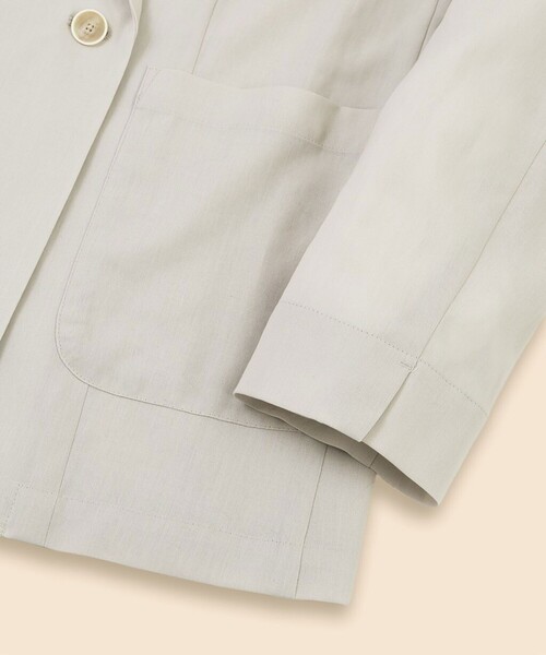 BROOKS BROTHERS(ブルックスブラザーズ)の「コットンボイル ダブル4ボタン リラックスフィット ジャケット(テーラードジャケット・レディース・ブラック/ベージュ・X-SMALL/SMALL/LARGE/MEDIUM)」の9枚目の写真