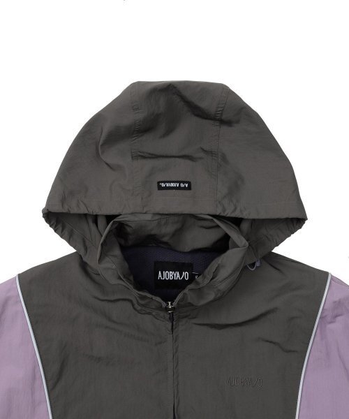 AJOBYAJO（アジョバイアジョ）の「Multi Color Nylon Windbreaker [PINK]（ナイロンジャケット・レディース・その他・XL/L）」の2枚目の写真