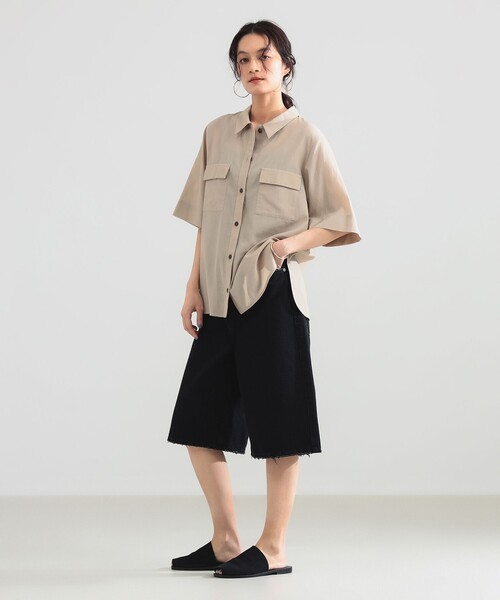 Demi-Luxe BEAMS(デミルクス ビームス)の「コットン アセテート オーバーシャツ(シャツ/ブラウス・レディース・ベージュ/ブラウン系その他4/ライトブラウン・ONE SIZE)」の5枚目の写真