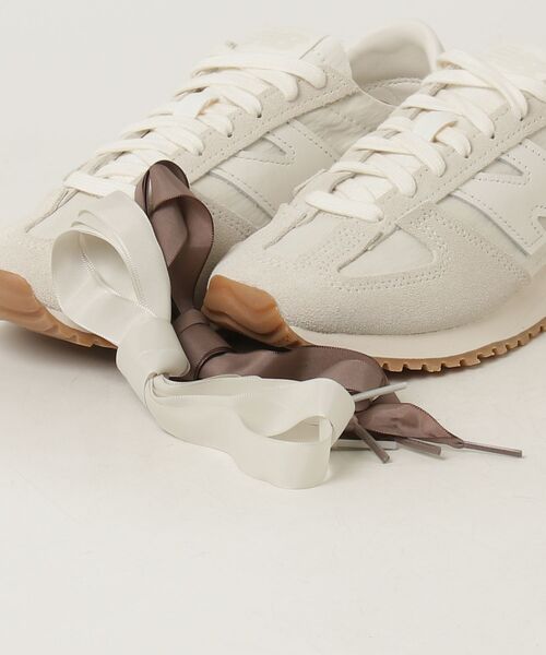 NEW BALANCE（ニューバランス）の「471（スニーカー・レディース・ホワイト・22.0cm/22.5cm/23.0cm/23.5cm/24.0cm/24.5cm/25.0cm/25.5cm/26.0cm/26.5cm/27.0cm/27.5cm/28.0cm/29.0cm）」の2枚目の写真