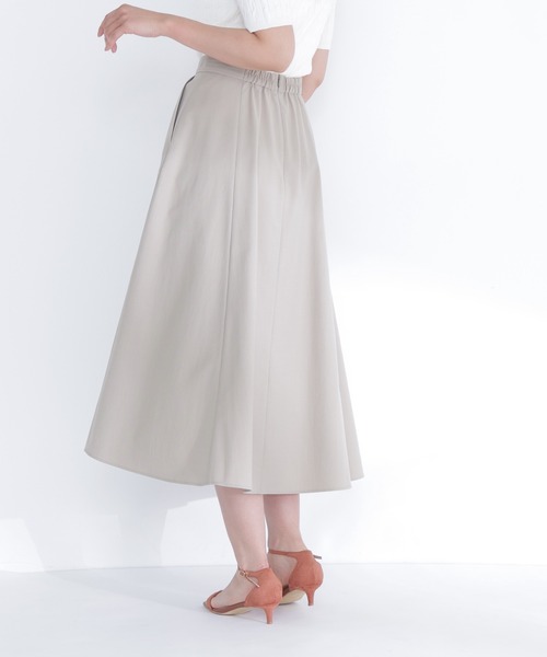 NATURAL BEAUTY BASIC（ナチュラルビューティーベーシック）の「リネンブレンドフレアスカート（スカート・レディース・オフホワイト/チャコールグレー/ベージュ・P/S/MEDIUM）」の6枚目の写真