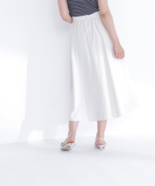 NATURAL BEAUTY BASIC（ナチュラルビューティーベーシック）の「リネンブレンドフレアスカート（スカート・レディース・オフホワイト/チャコールグレー/ベージュ・P/S/MEDIUM）」の21枚目の写真