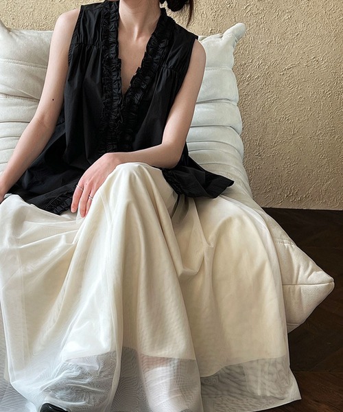 Girly Doll(ガーリードール)の「前後2WAYフリルノースリーブブラウス(シャツ/ブラウス・レディース・ブラック/ホワイト・M/L)」の22枚目の写真