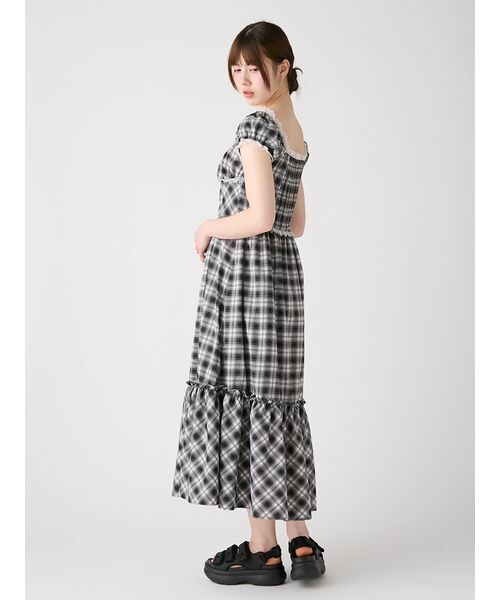FURFUR(ファーファー)の「スイッチングレースロングワンピース(ワンピース・レディース・ホワイト/ブラック/ライトブルー・F)」の9枚目の写真