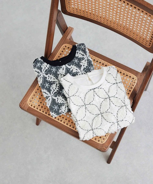 PICCIN PERLA(ピッチンペルラ)の「スパンコールフラワーレースプルオーバー(Tシャツ/カットソー・レディース・オフホワイト・M)」の19枚目の写真