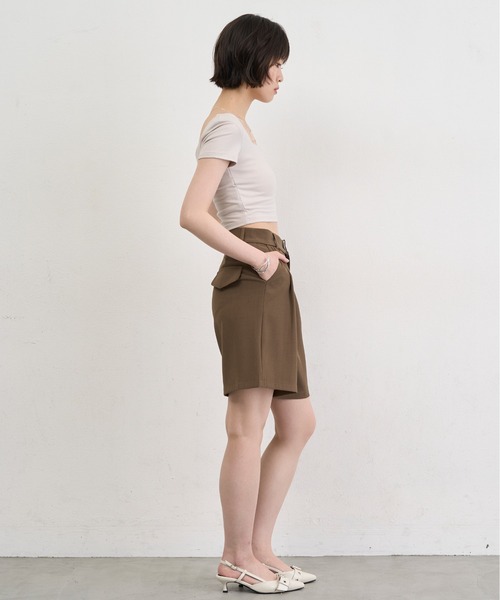 NUJOH（ヌゾ）の「Square Neck Padded Crop Tee / スクエアネックパデッドクロップT（チューブトップ・レディース・グレイッシュベージュ/アッシュグレー/グレー・FREE）」の17枚目の写真