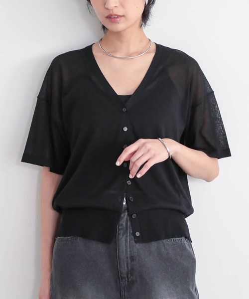 for/c(フォーシー)の「シアーニットVネックカーディガン【オーガニックコットン】(カーディガン/ボレロ・レディース・レッド/オフホワイト/グレー/ブラック/ブラウン・L/M)」の14枚目の写真