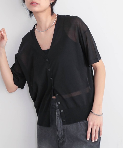 for/c(フォーシー)の「シアーニットVネックカーディガン【オーガニックコットン】(カーディガン/ボレロ・レディース・レッド/オフホワイト/グレー/ブラック/ブラウン・L/M)」の15枚目の写真