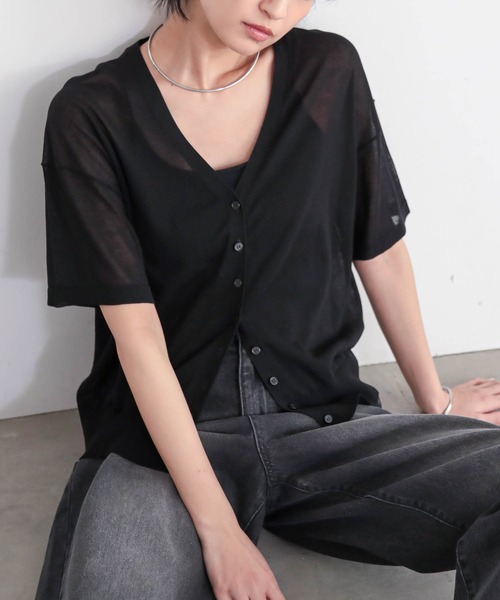 for/c(フォーシー)の「シアーニットVネックカーディガン【オーガニックコットン】(カーディガン/ボレロ・レディース・レッド/オフホワイト/グレー/ブラック/ブラウン・L/M)」の19枚目の写真
