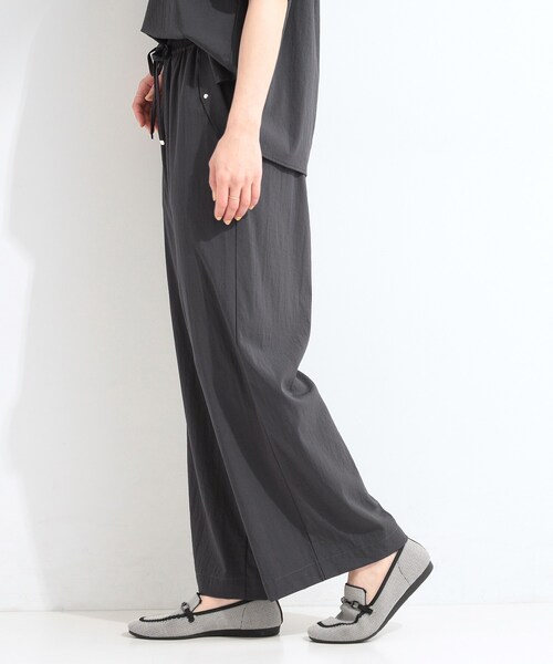 SHOO・LA・RUE(シューラルー)の「【S-LL/洗濯機可/セットアップ可】着丈選べる 軽凛(かろりん) ひんやりフラップイージーパンツ(その他パンツ・レディース・チャコールグレー/ブラウン系8/ブラウン系その他/ライトベージュ/ブラック/ネイビー系5/ブルー系7・40/38/42/36/04/03/02/01)」の12枚目の写真