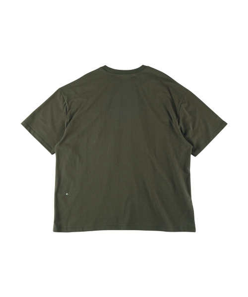 ERTR（イーアールティーアール）の「HRT Girl T-Shirt Olive（Tシャツ/カットソー・レディース・その他・SMALL/MEDIUM/LARGE）」の3枚目の写真