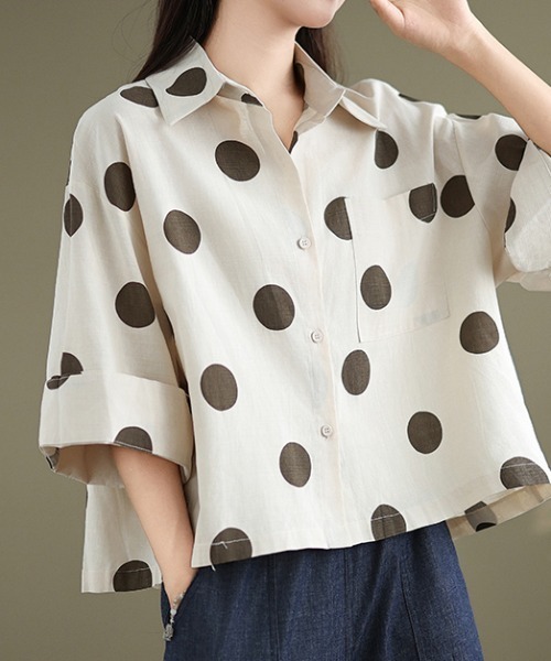 LUCPY(ラクピー)の「ドット柄ショートシャツ(シャツ/ブラウス・レディース・アイボリー・LARGE/MEDIUM/XX-LARGE/X-LARGE)」の2枚目の写真