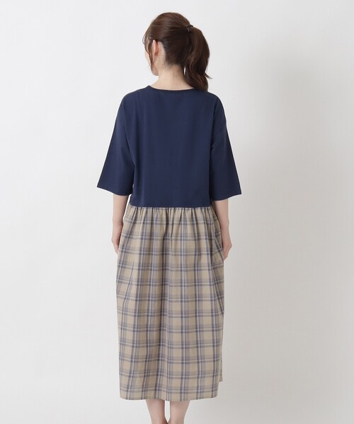 one'sterrace(ワンズテラス)の「異素材 ドッキングワンピース(ワンピース・レディース・ブラック系8/ネイビー系5・02)」の5枚目の写真