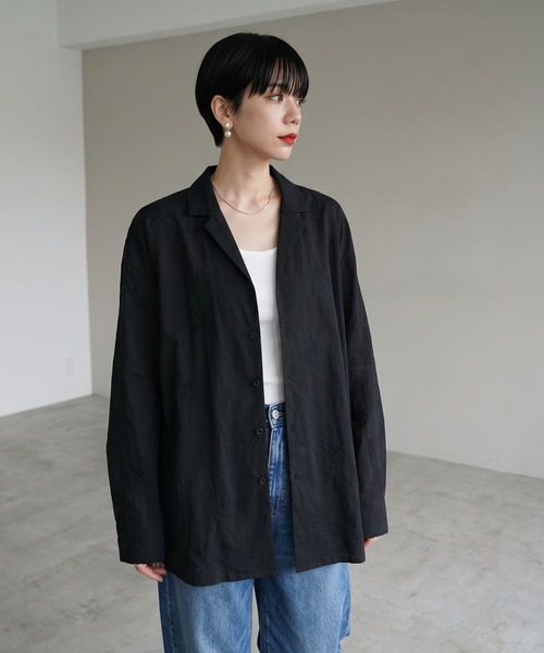 STYLE DELI（スタイルデリ）の「【BLK001】刺繍オープンカラーシャツ（シャツ/ブラウス・レディース・ブラック・FREE）」の5枚目の写真