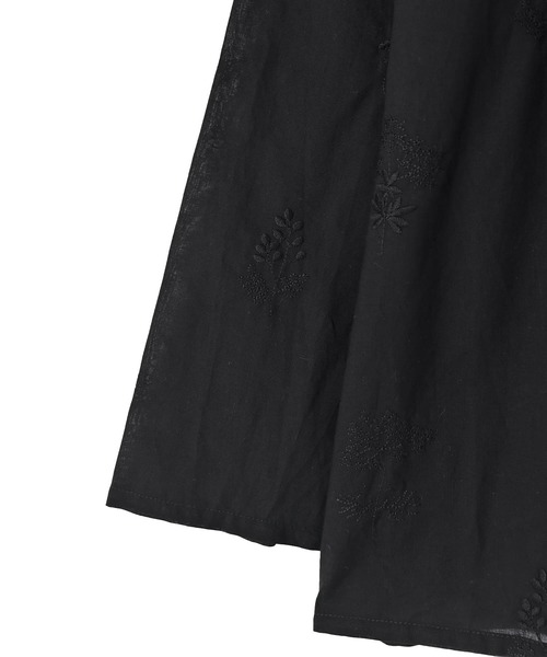 STYLE DELI（スタイルデリ）の「【BLK001】刺繍オープンカラーシャツ（シャツ/ブラウス・レディース・ブラック・FREE）」の9枚目の写真