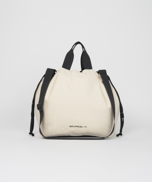 SOLPRESA(ソルプレーサ)の「<9ポケット>軽量ソフトタック ショルダートートバッグ(Mサイズ)(トートバッグ・レディース・ブラック/ネイビー/ナチュラル・M)」の16枚目の写真