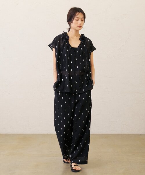 Omekashi(オメカシ)の「シアーワッシャー刺繍ブラウス(シャツ/ブラウス・レディース・ブラック/オフホワイト・FREE)」の3枚目の写真