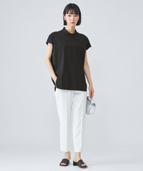 CAST:(キャストコロン)の「【接触冷感】バッグボタンカットソー(Tシャツ/カットソー・レディース・オフホワイト/ワイン/ブラック/ネイビー/グリーン・M)」の7枚目の写真