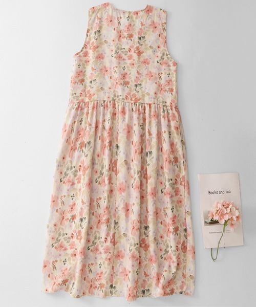 LUCPY(ラクピー)の「フラワープリントノースリーブワンピース(ワンピース・レディース・ピンク・LARGE/MEDIUM/XX-LARGE/X-LARGE)」の4枚目の写真