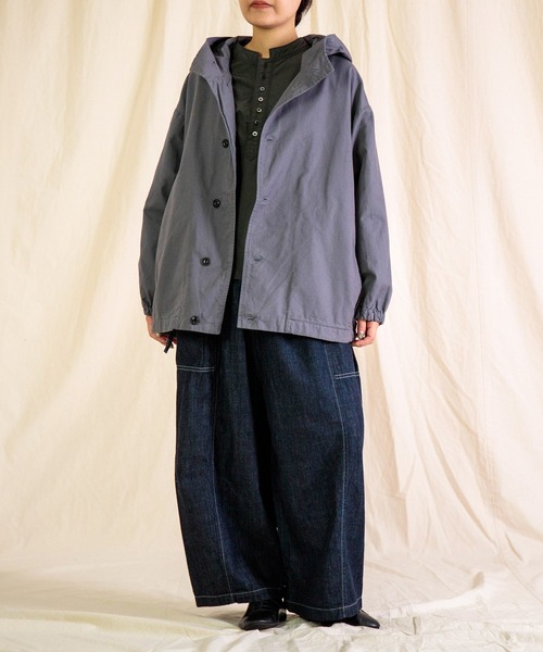 prit（プリット）の「[prit] 甘撚オックス フーディブルゾン（マウンテンパーカー・レディース・チャコールグレー/ベージュ/レッド・FREE）」の14枚目の写真