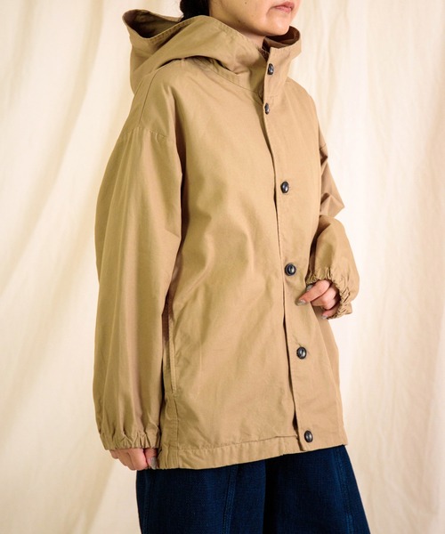 prit（プリット）の「[prit] 甘撚オックス フーディブルゾン（マウンテンパーカー・レディース・チャコールグレー/ベージュ/レッド・FREE）」の21枚目の写真