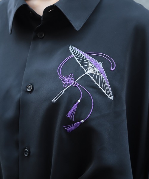 REZEN(リゼン)の「和傘刺繍和袖シャツ(シャツ/ブラウス・メンズ・ターコイズブルー/レッドパープル/ローズ・MEDIUM/LARGE)」の4枚目の写真
