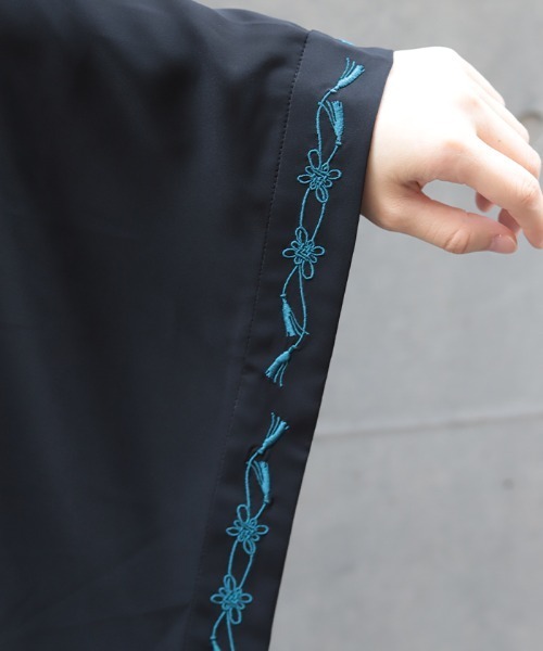 REZEN(リゼン)の「和傘刺繍和袖シャツ(シャツ/ブラウス・メンズ・ターコイズブルー/レッドパープル/ローズ・MEDIUM/LARGE)」の11枚目の写真