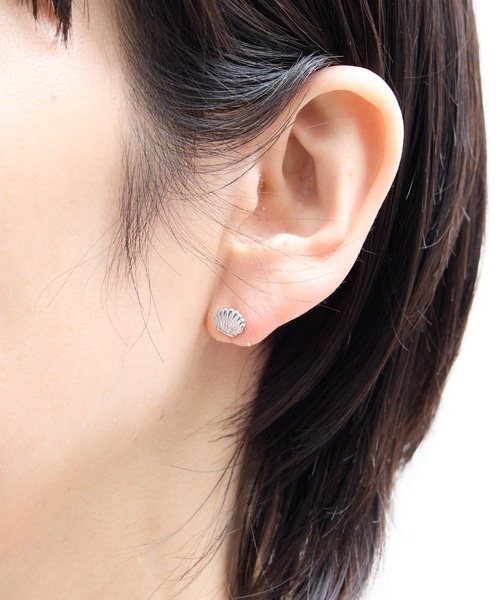 gargle(ガーグル)の「gargle ガーグル:STAINLESS ステンレスシリーズ イルカ ドルフィン 貝 ピアス(ピアス(両耳用)・レディース・シルバー・FREE)」の6枚目の写真