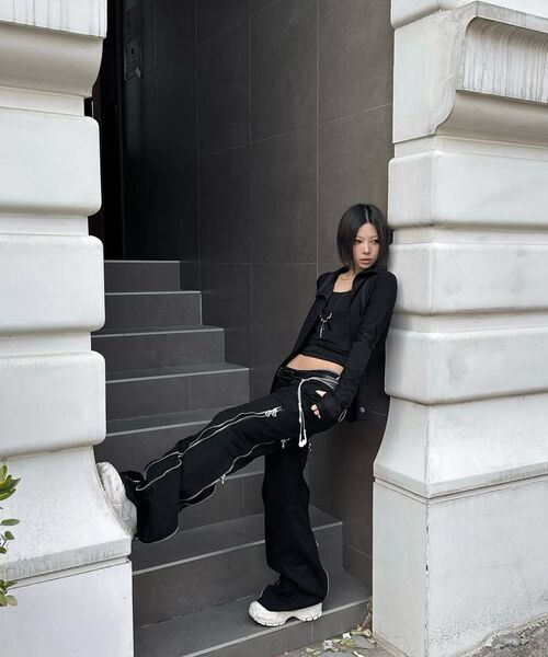 SCHISM INDUCING（スキズムインデューシング）の「CONVERTIBLE ZIP UP JEANS BLACK（デニムパンツ・レディース・その他・MEDIUM/LARGE）」の17枚目の写真