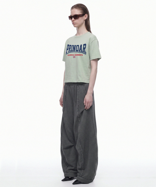 PRINOAR(プリノア)の「ボウタイロゴ01 セミクロップ半袖Tシャツ - メドウミスト(Tシャツ/カットソー・レディース・グリーン系その他・LARGE/MEDIUM/SMALL)」の4枚目の写真