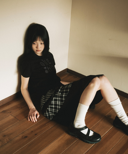 OHESHIO(オヘシオ)の「ART LOGO T-SHIRT, BLACK(Tシャツ/カットソー・レディース・その他・FREE)」の6枚目の写真